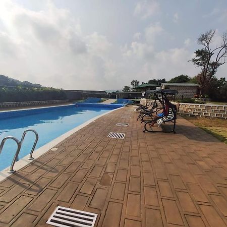 Peit Them Resort Mawlynnong Exteriör bild